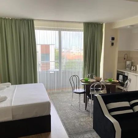 アパート Ari Bulevardul Mamaia *