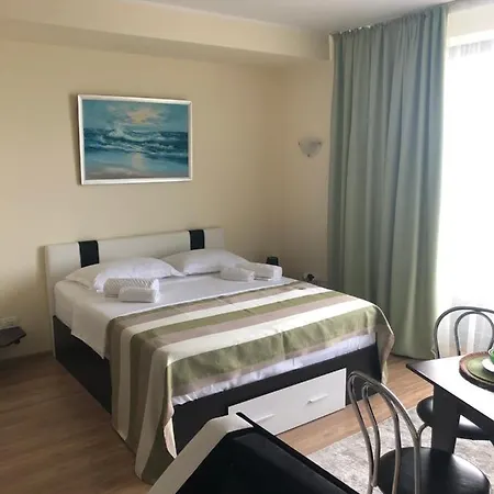 アパート Ari Bulevardul Mamaia *